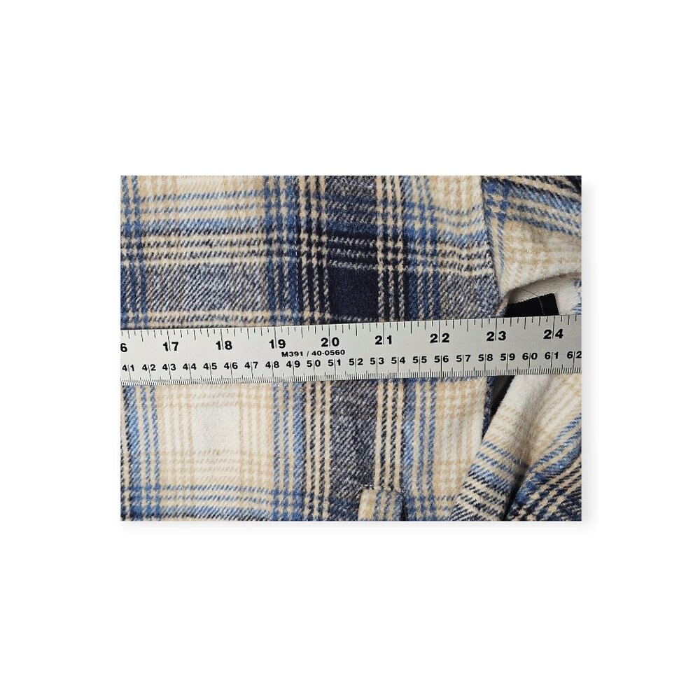 White Birch Plaid Button Down Shacket Women's Sma… - image 4